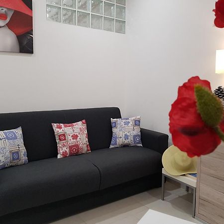 Martin Holiday Apartments Giardini-Naxos Kamer foto