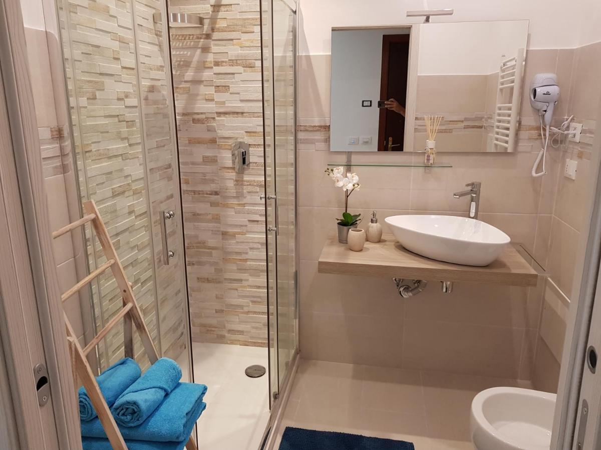 Martin Holiday Apartments Giardini-Naxos Buitenkant foto